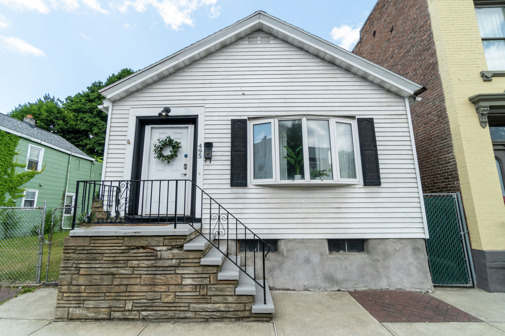 Troy bungalow with three bedrooms for sale under 200,000