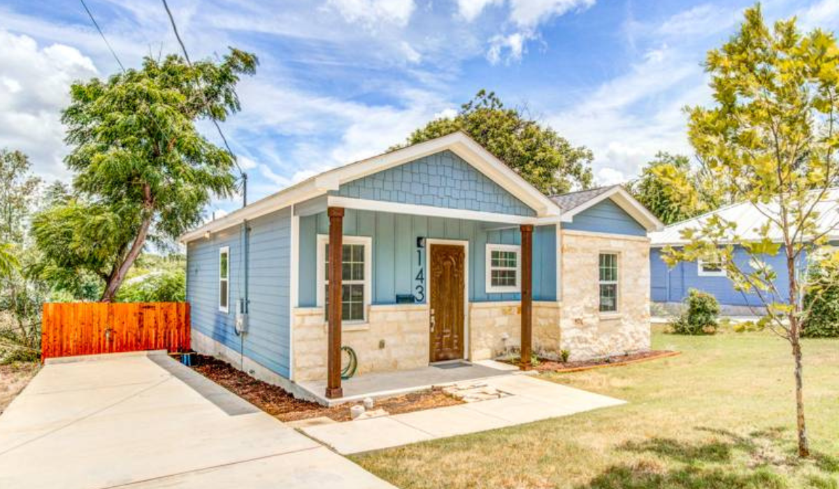 Guess the rent for this Eastside San Antonio 3bedroom home