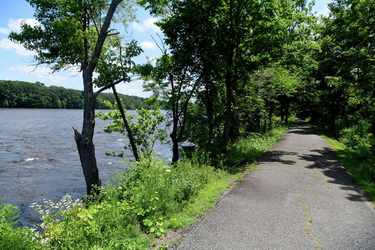 Sewage plant in Massachusetts dumping into Connecticut River