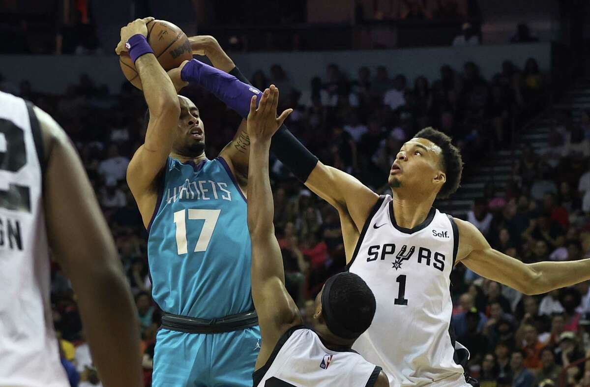 Victor Wembanyama Debut - San Antonio Spurs vs. Charlotte Hornets