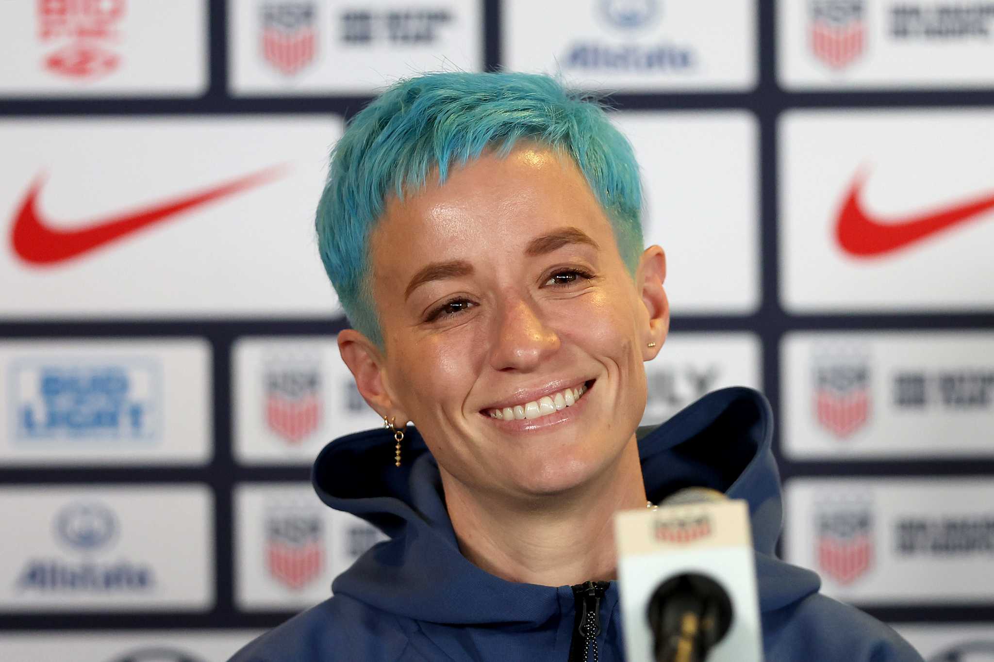 Megan Rapinoe of the United States warms up during a USWNT training News  Photo - Getty Images