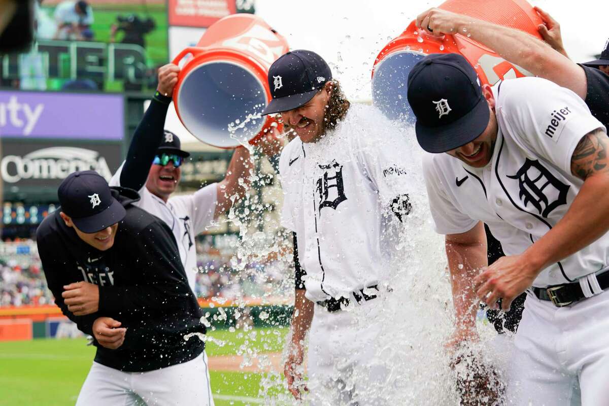Detroit Tigers pitchers throw a combined nohitter vs. Blue Jays