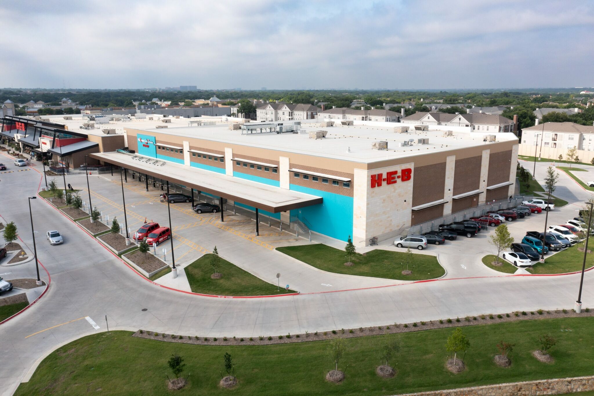 H-E-B in Austin: Grocer opens new kind of Austin store - Austin Business  Journal