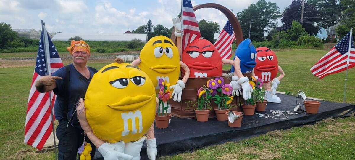 GIANT YELLOW M&M PEANUT GUY DISPLAY