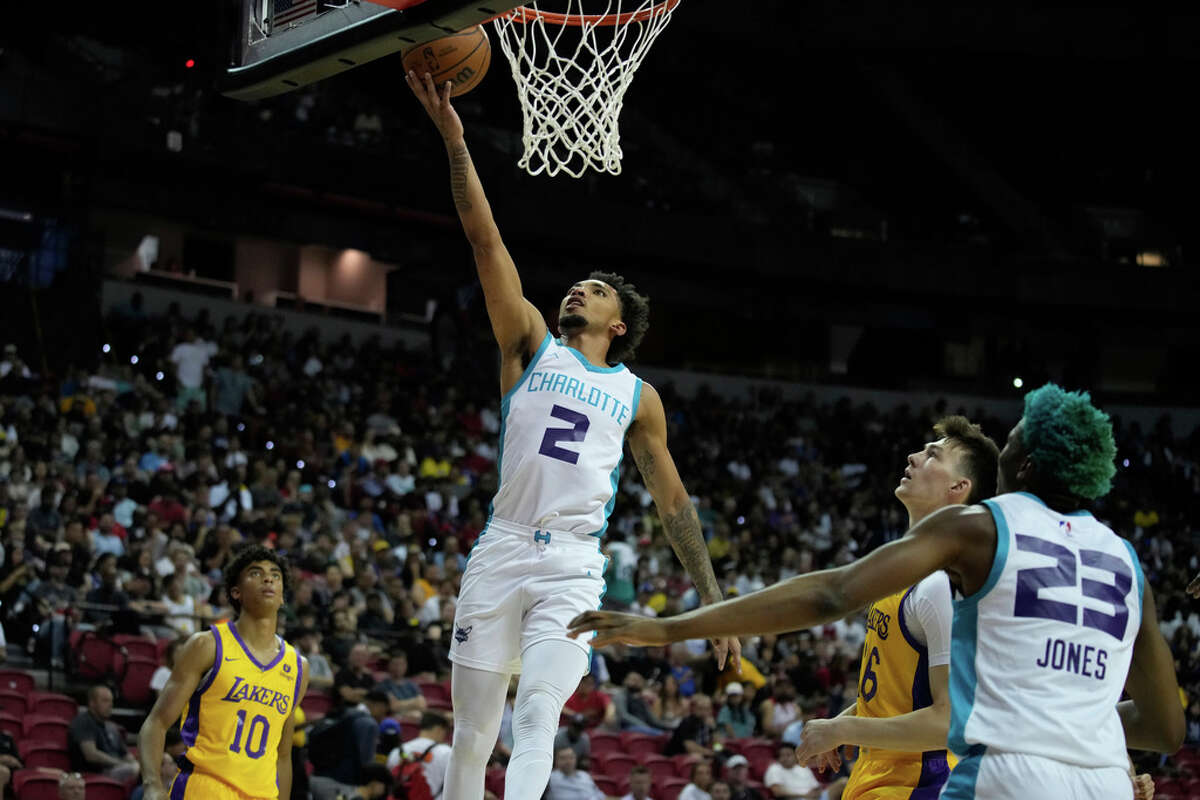 Hornets Fall to the Lakers, 93-75