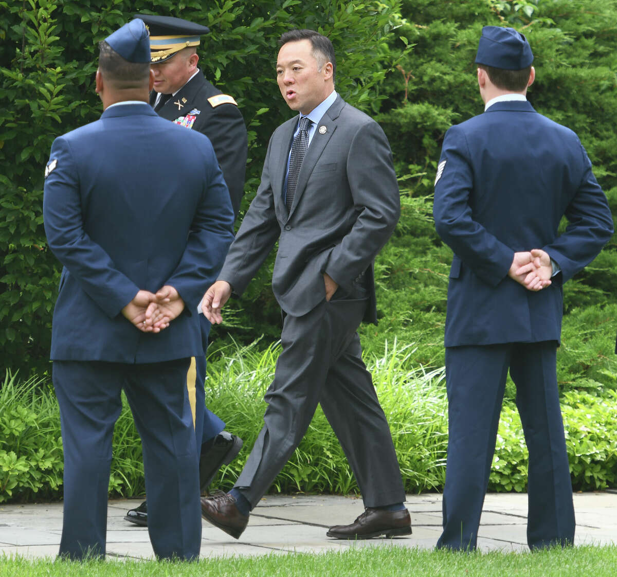 Former CT Governor Lowell P. Weicker remembered at Greenwich funeral