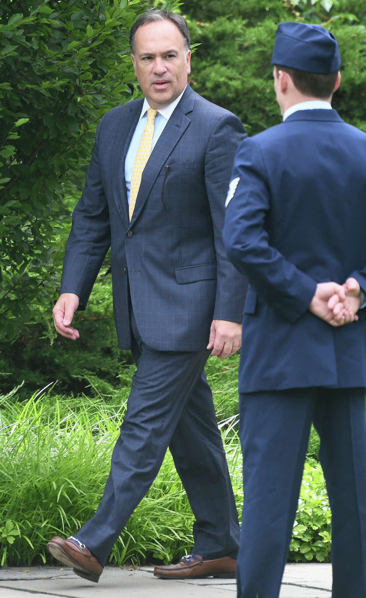 Former CT Governor Lowell P. Weicker remembered at Greenwich funeral