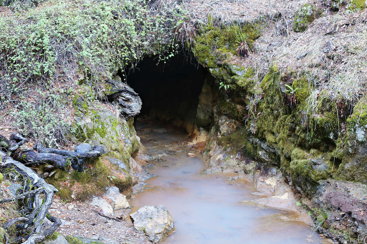 The entrance to the Hiller Tunnel.