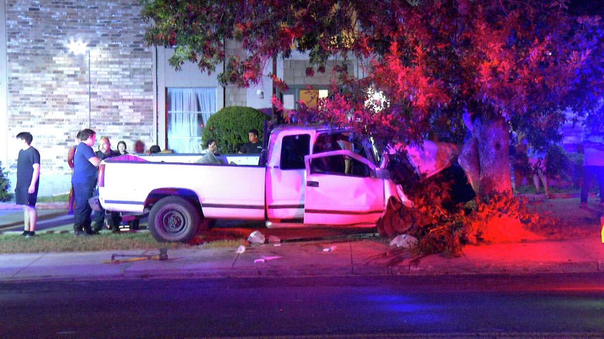 San Antonio Man In Critical Condition After Crashing Truck Into A Tree