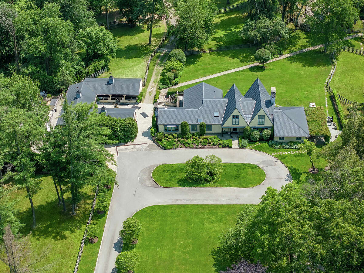 Greenwich property once owned by murdered developer lists at 35M