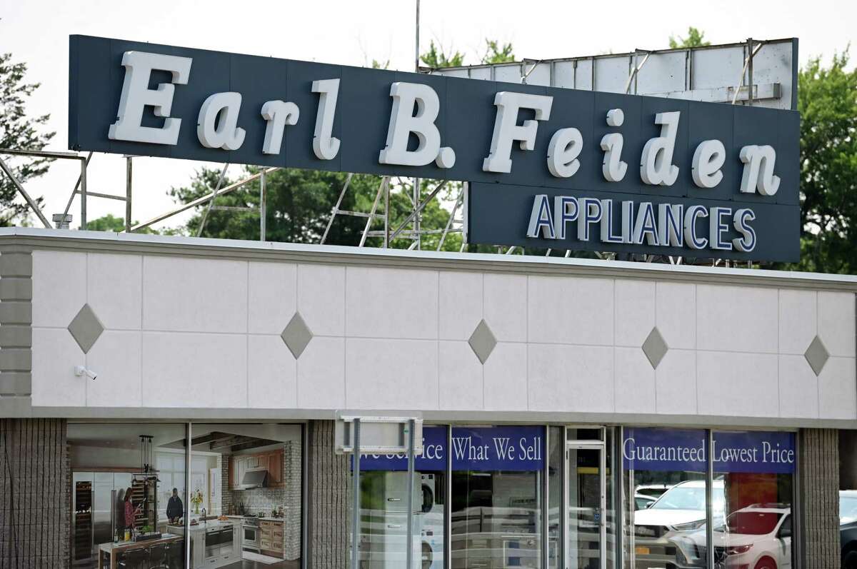 Earl B. Feiden Adds Experience Center, Outlet Store