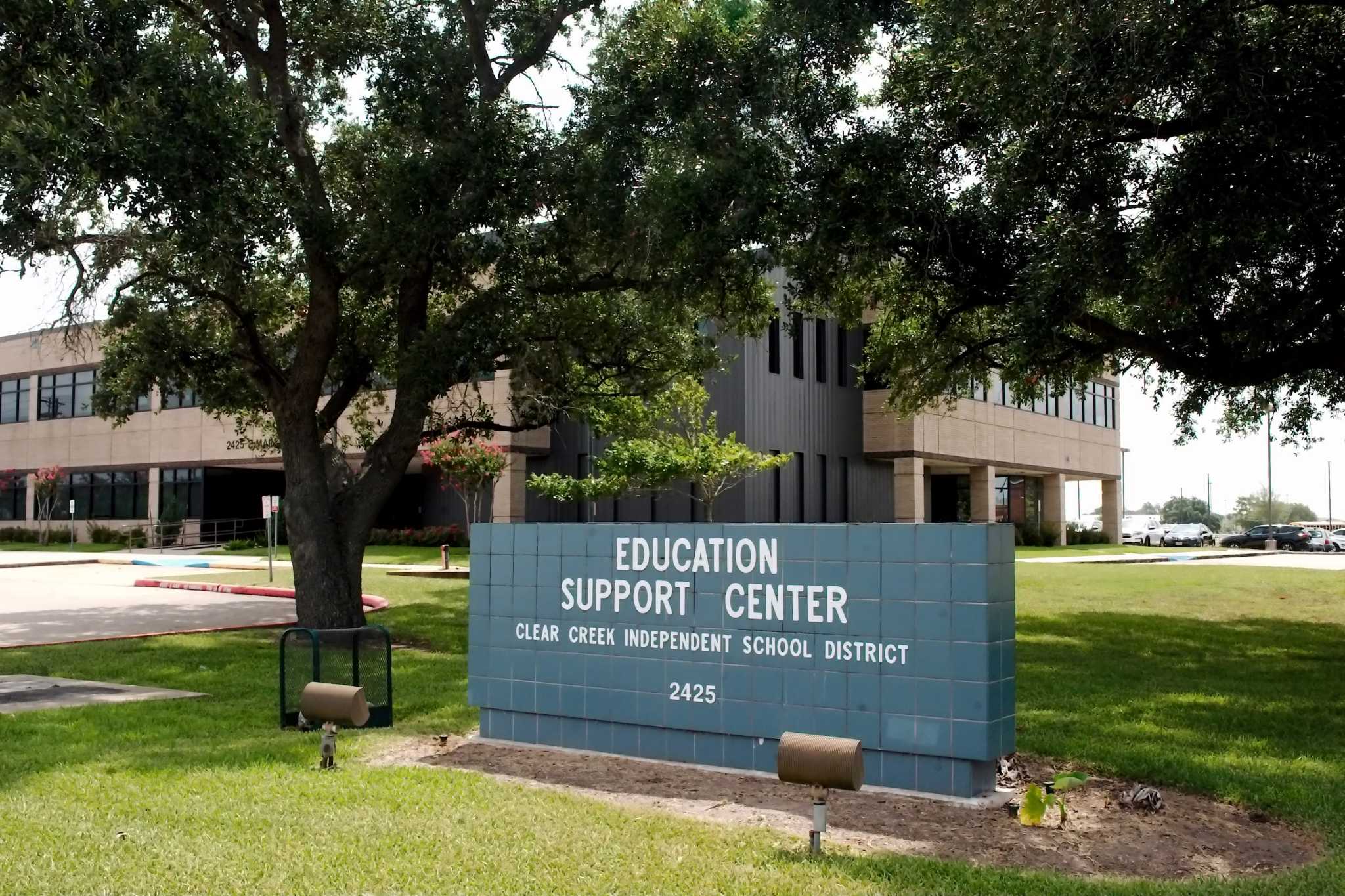 Clear Creek ISD Teacher Raises Increase To Starting Salary Approved