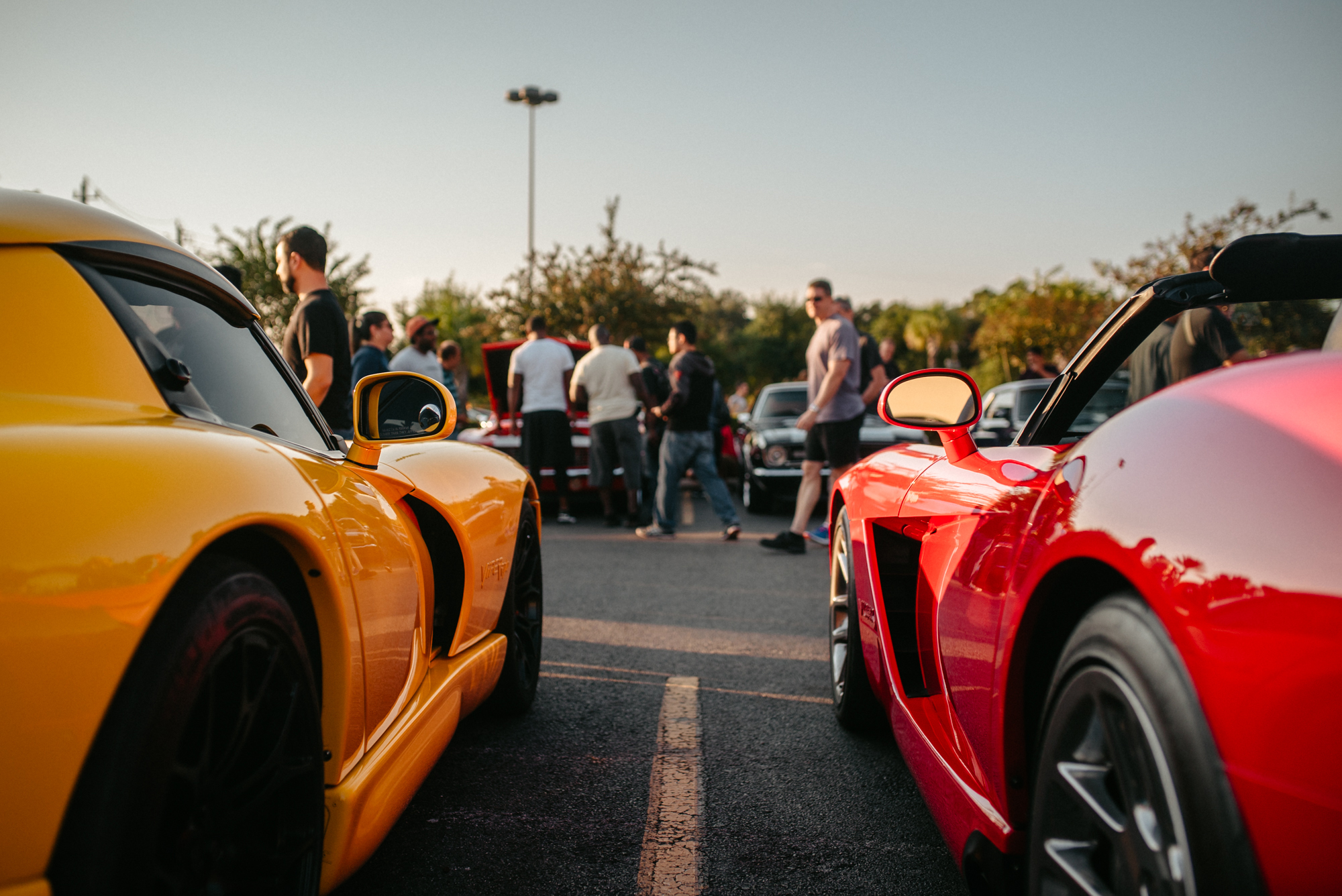 Video Ferrari F8 crashes into median after Cypress Cars and Coffee