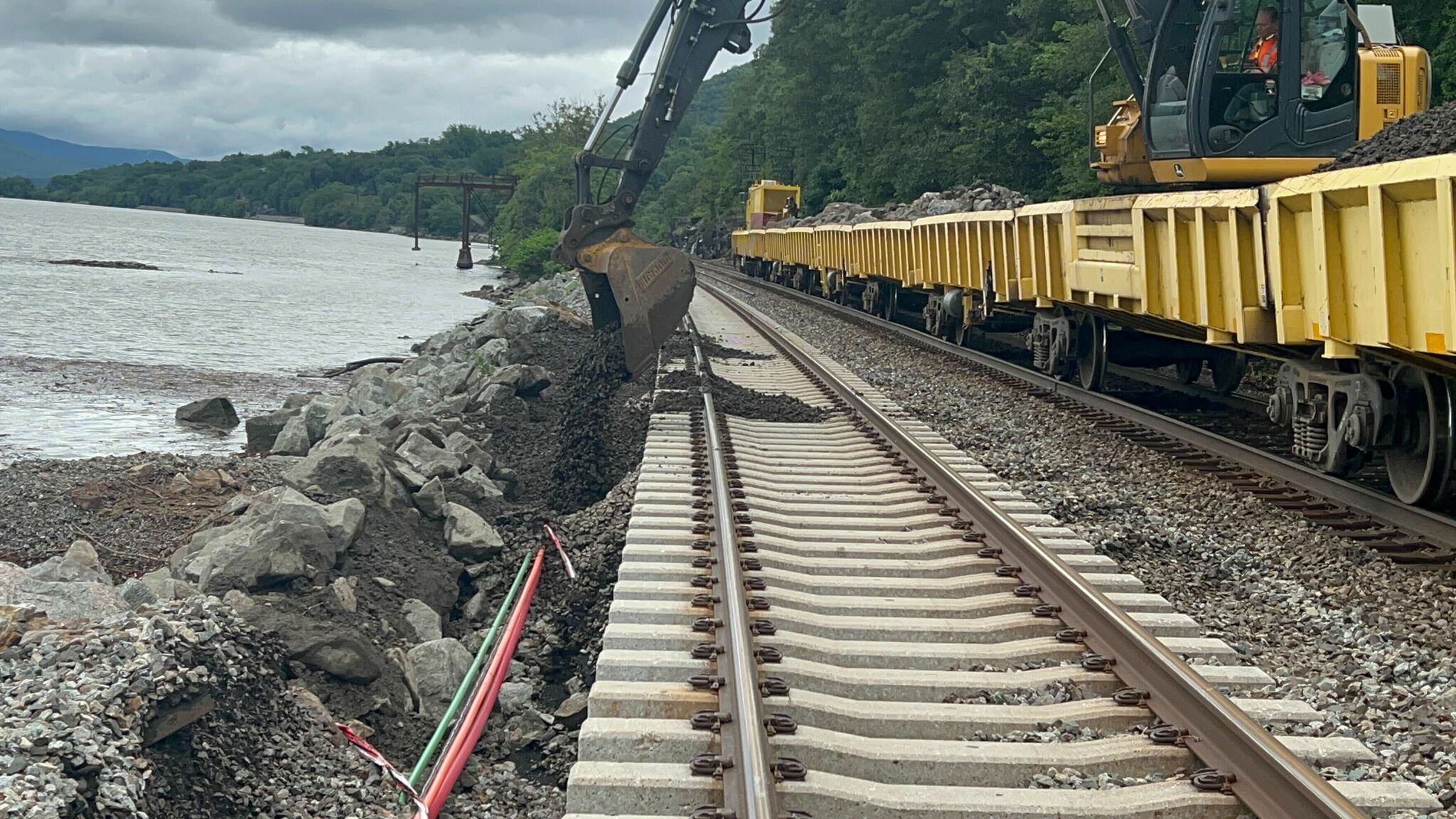 Amtrak, MetroNorth resume travel on tracks that flooded