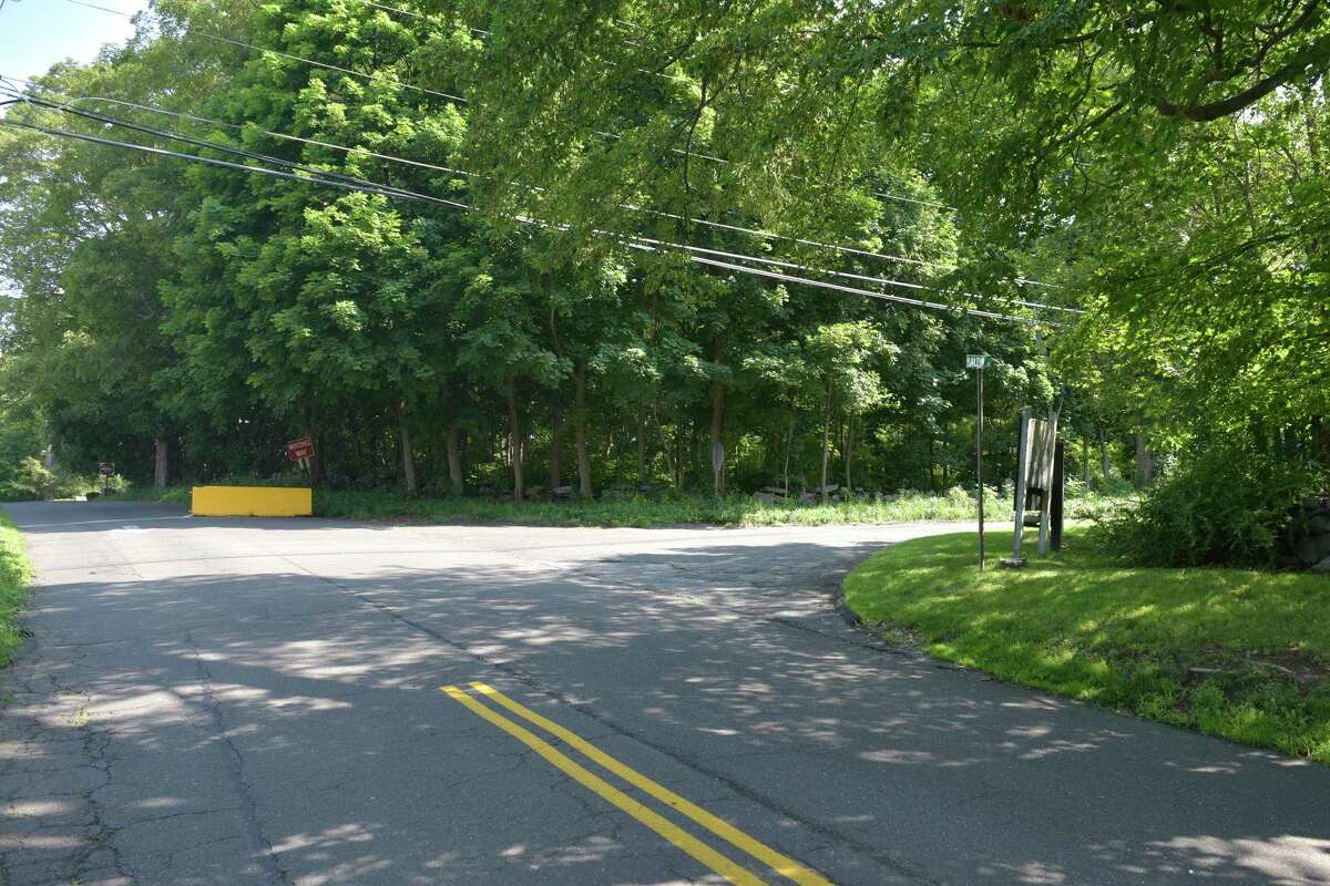 Ridgefield's affordable housing committee explores possible sites