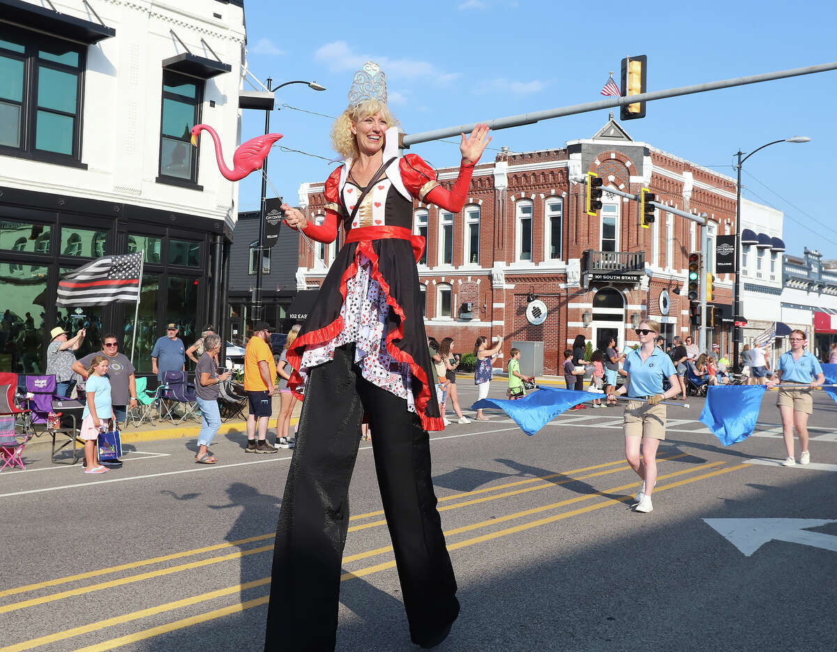 Thousands watch Jersey County Fair parade in Jerseyville