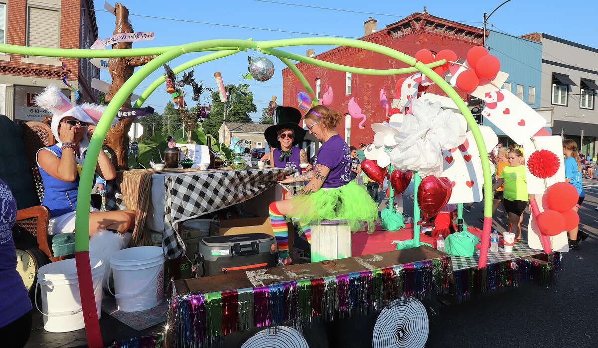 Thousands watch Jersey County Fair parade in Jerseyville