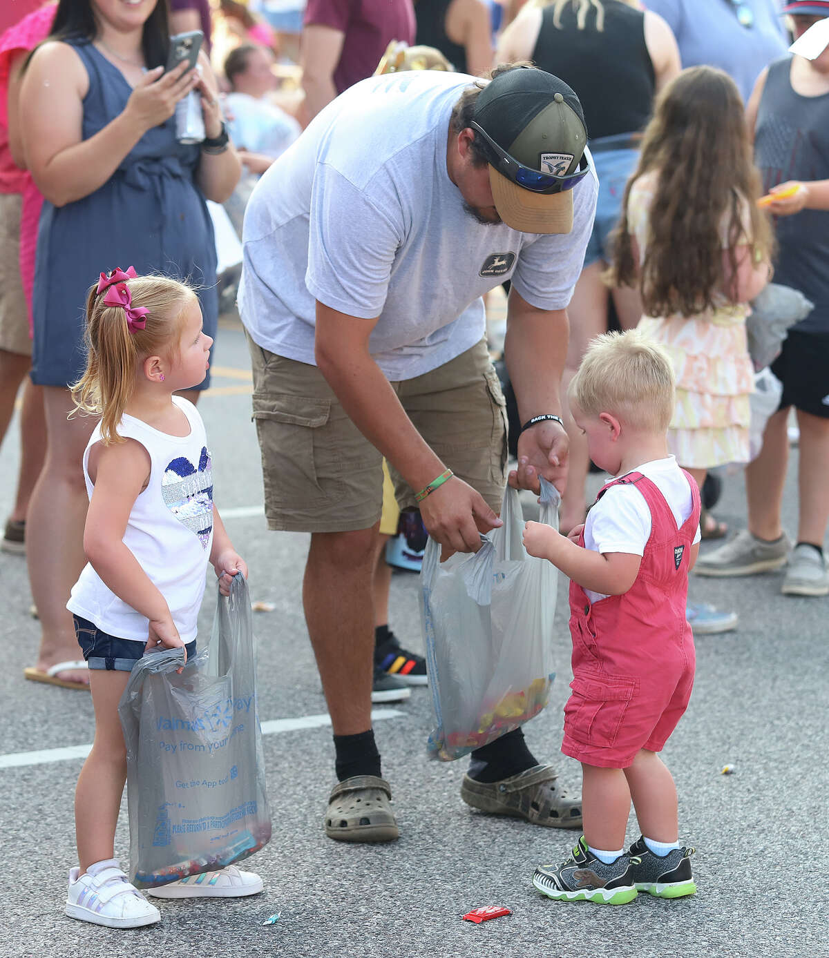 Thousands watch Jersey County Fair parade in Jerseyville