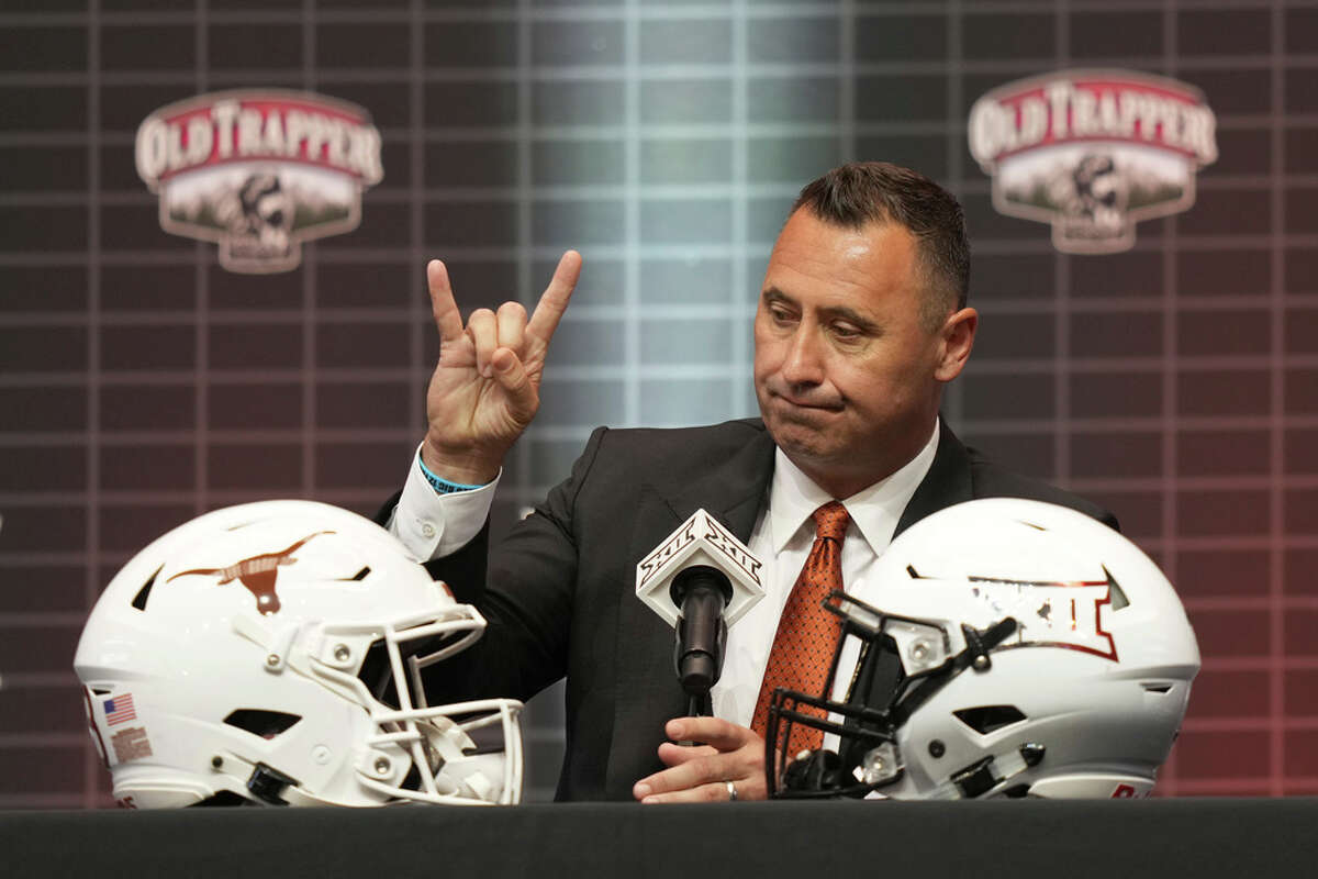 Texas skyrockets up ESPN's preseason college football rankings