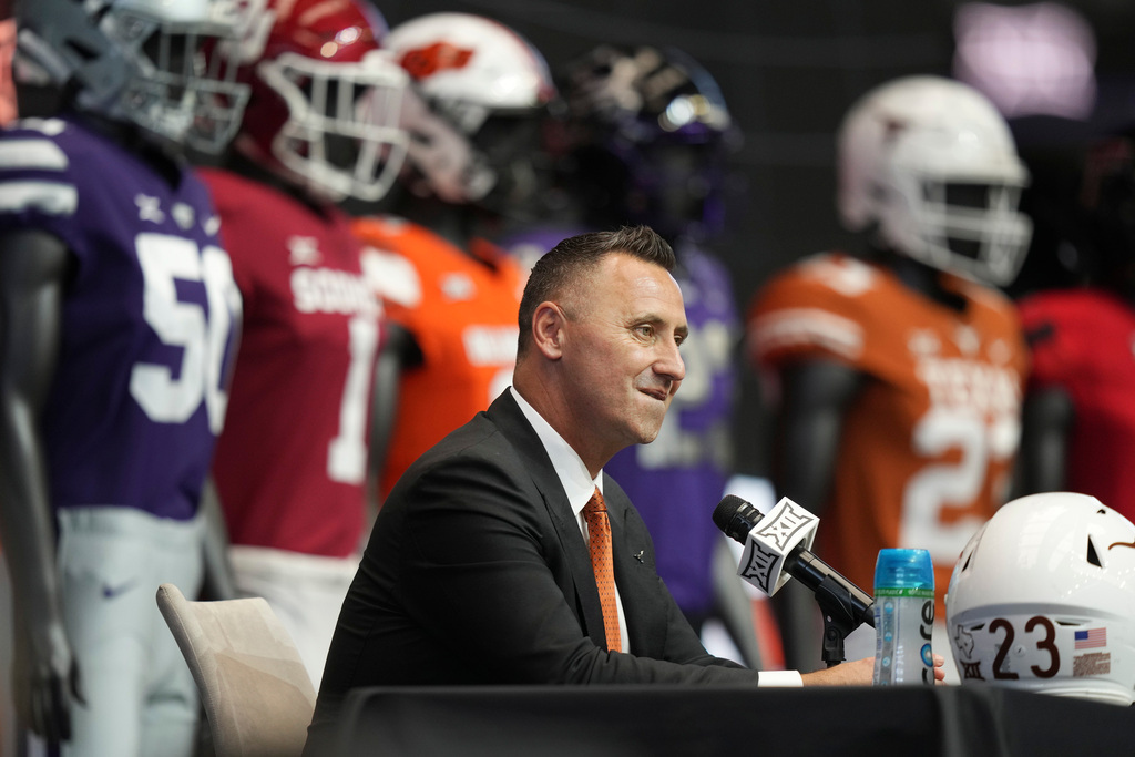 Texas Coach Steve Sarkisian Looking For A More Balanced Offense In 202