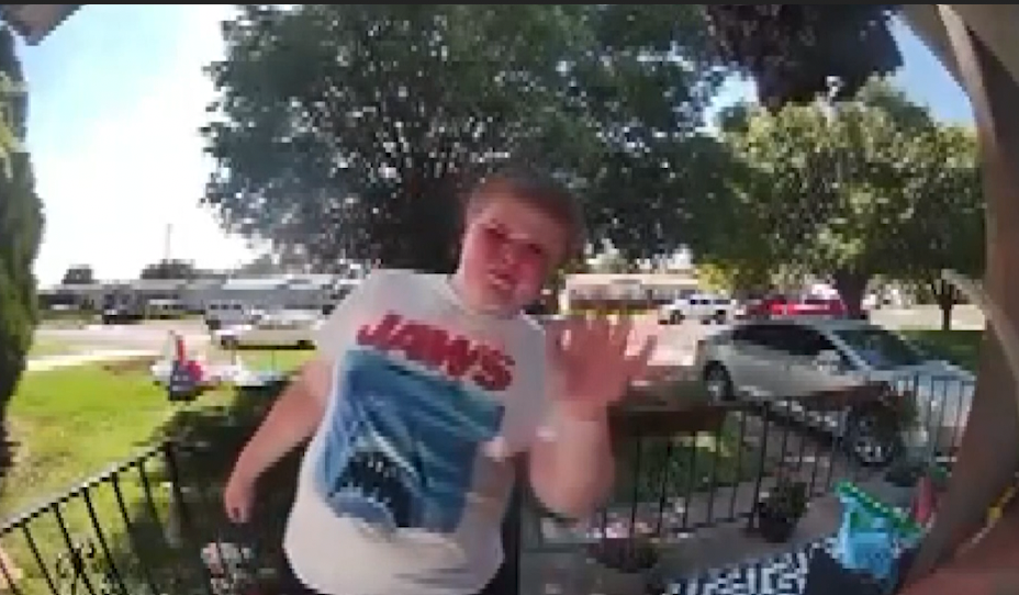 Boy Rang 'I need some friends real bad': Boy who rang neighbor's doorbell ...