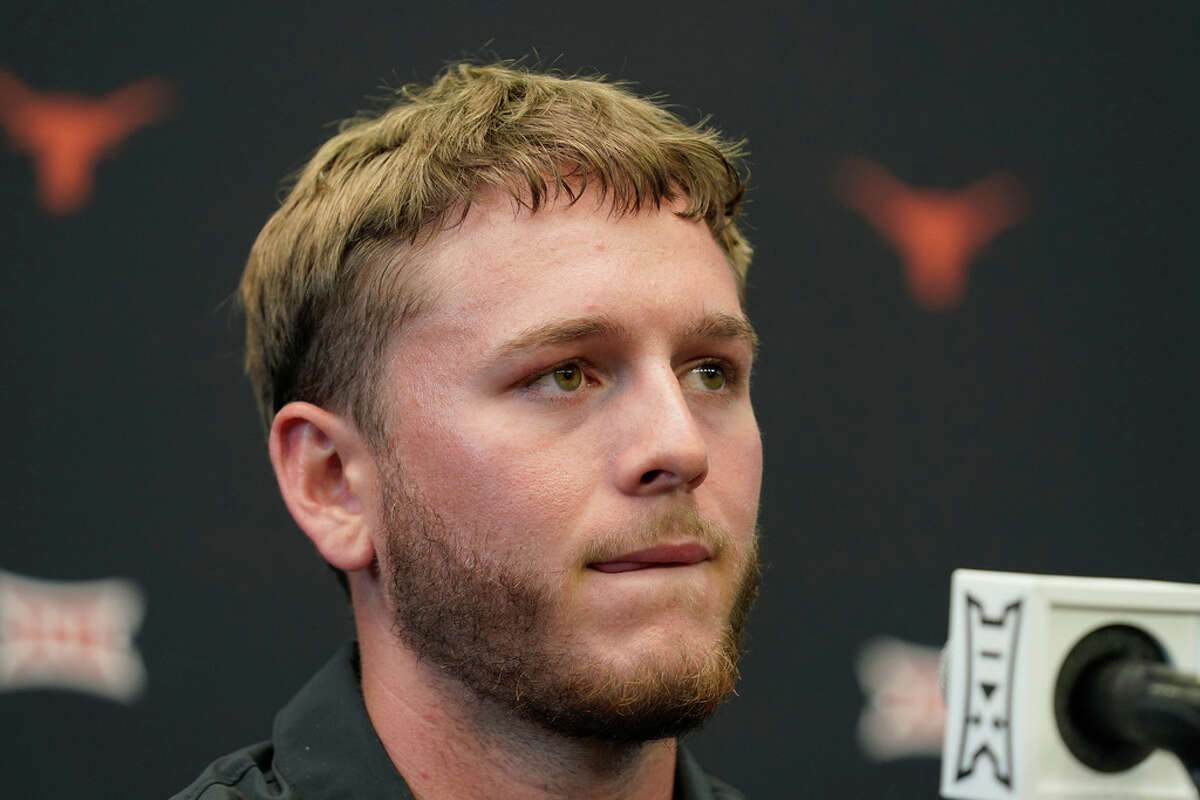 Texas QB Quinn Ewers Embracing His Role As 'head Of The Snake'