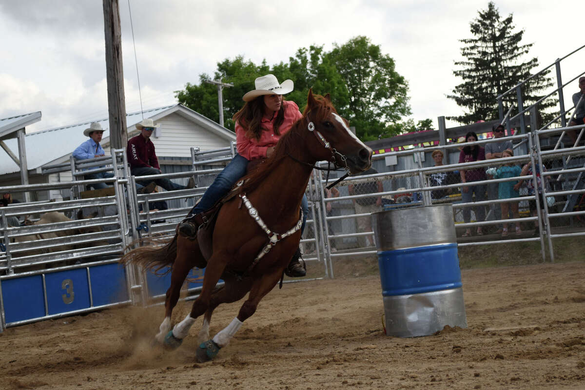 Big Rapids native wins Super Kicker Rodeo at the Mecosta County Fair