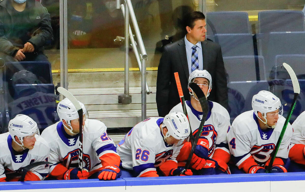 New York Islanders Third Jersey Details Orange but Lacking Island