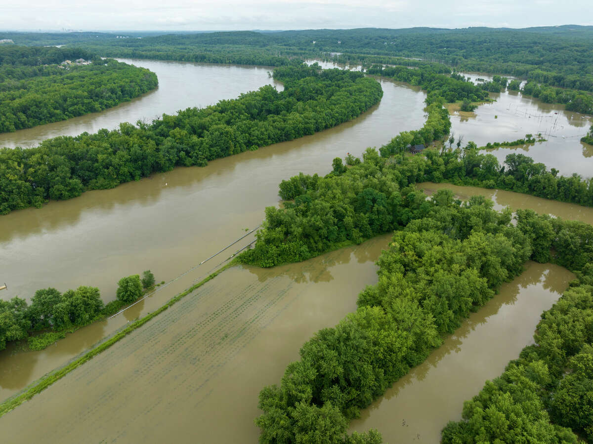 Connecticut River flooding causes farmers to lose crops