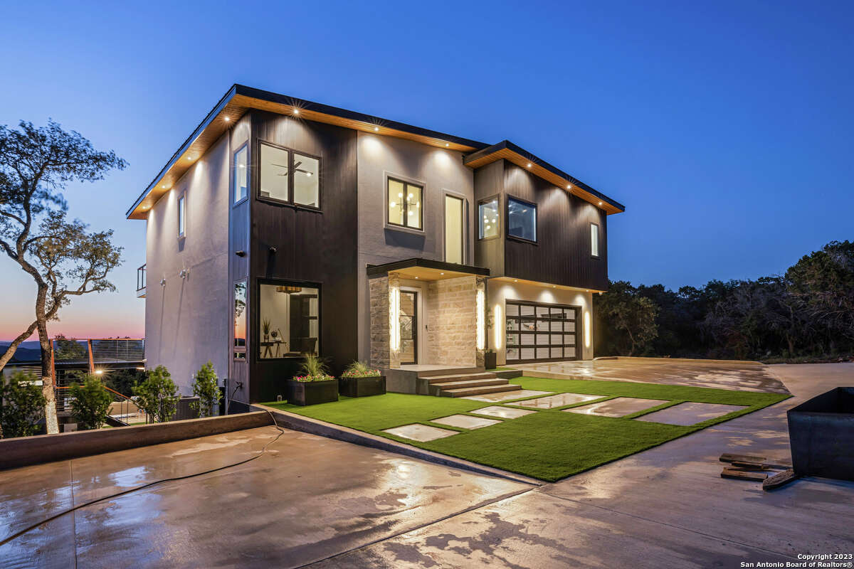 The Summit House in New Braunfels listed for $3 million