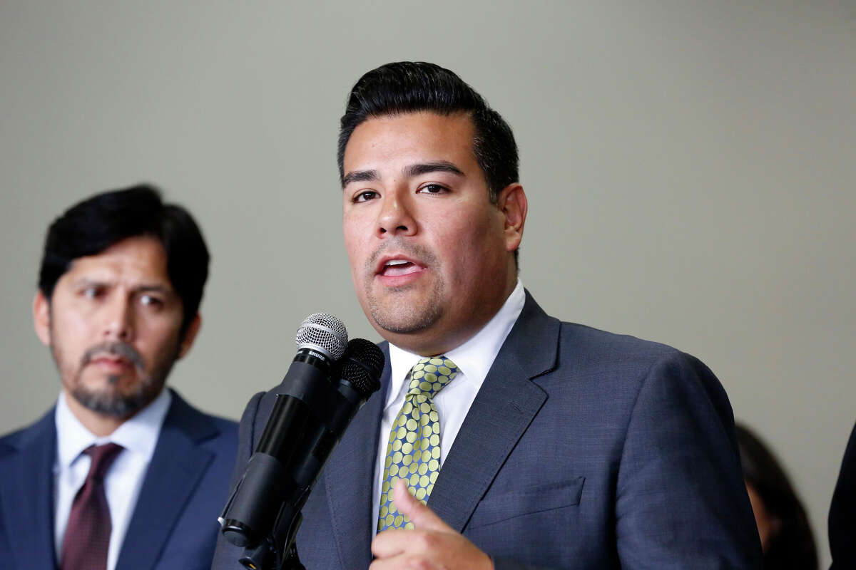 California insurance commissioner Ricardo Lara facing crucial moment