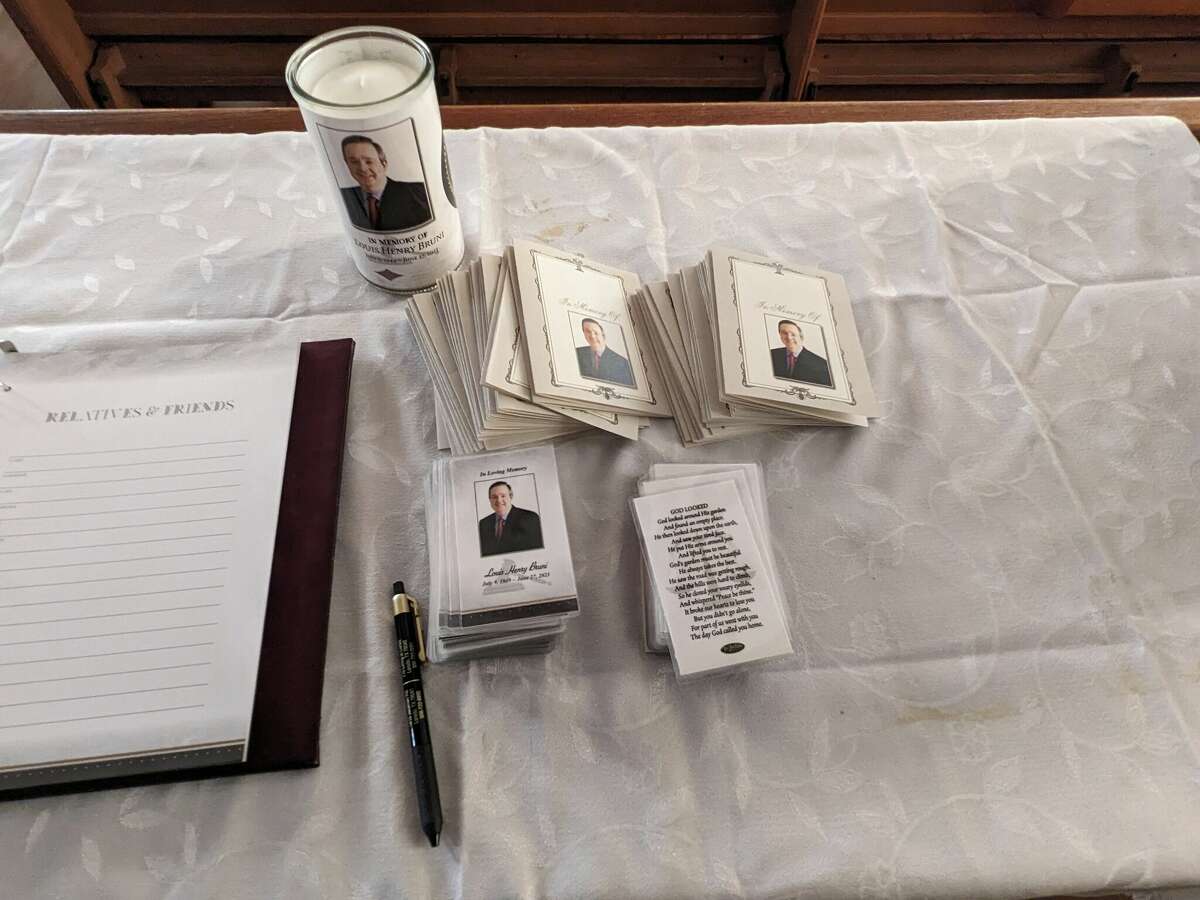 Laredo's Louis Bruni remembered at excouncilmember, judge's funeral