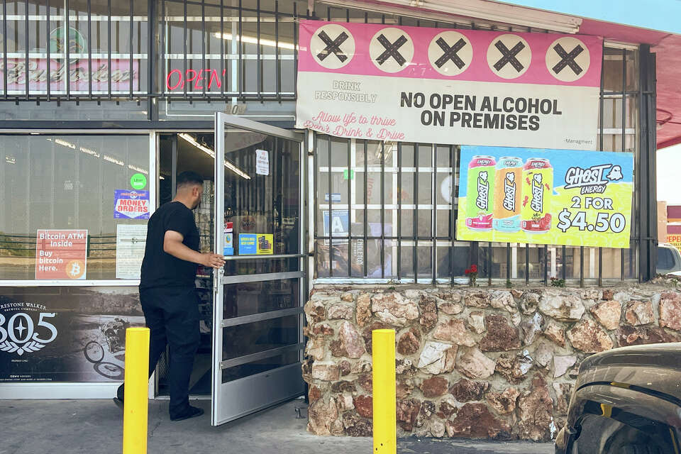 People drive from across Calif. to visit this Bakersfield liquor store