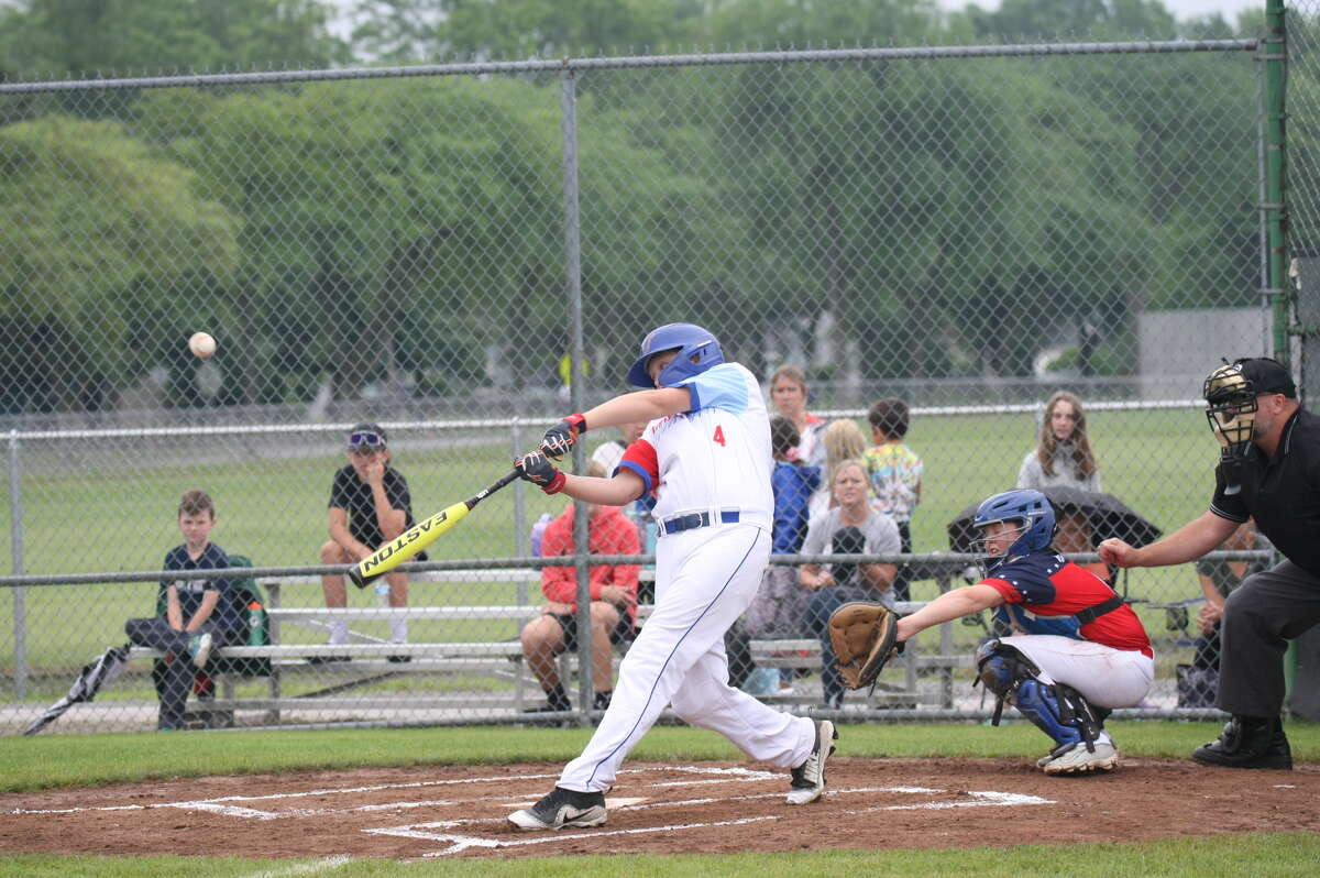 Northeast beats FNW to defend district championship