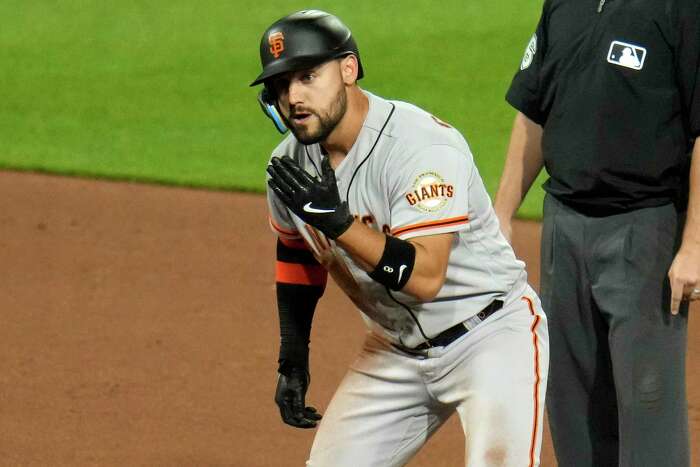 Conforto, Bailey hit 10th-inning doubles and Giants beat Pirates 8