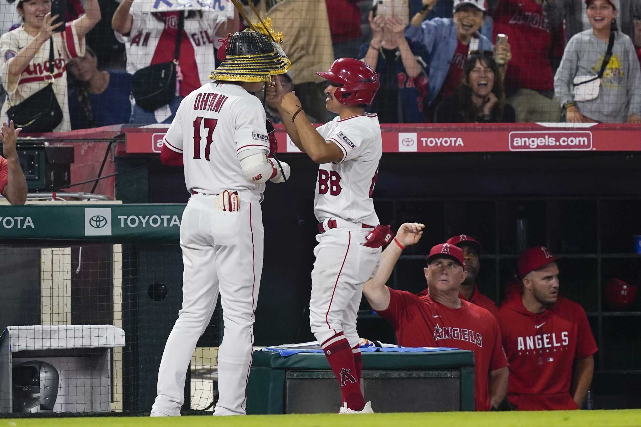 Shohei Ohtani homers in 9th inning, Angels win in 10th on Astros error