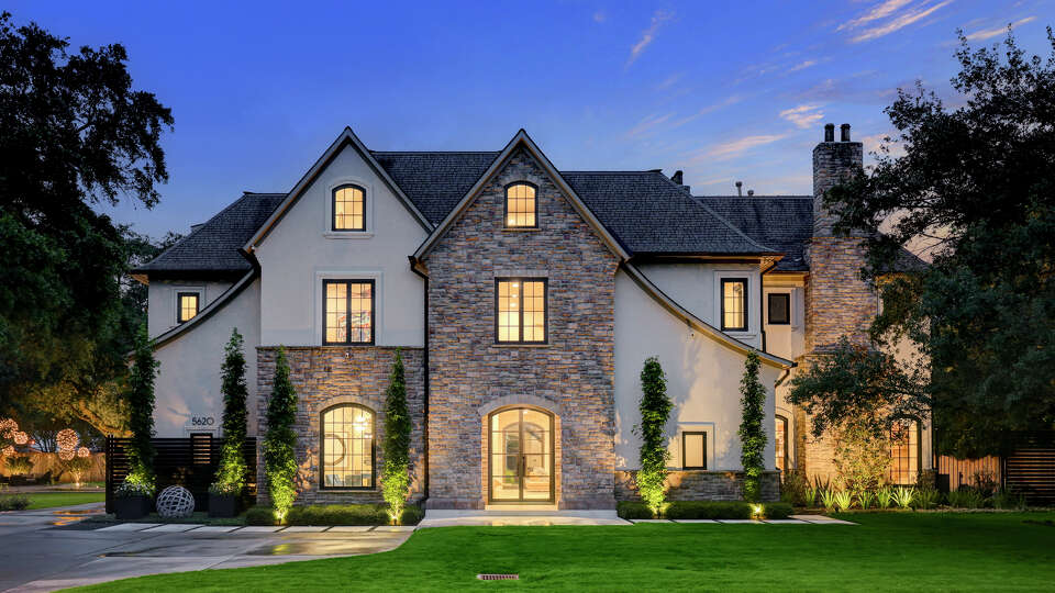 The current owner at 5620 Bordley combined two lots to create an expansive double lot in Tanglewood, including the mansion where former Houston Texans' quarterback Matt Schaub previously lived. The mansion was renovated in 2021 with a more modern interior design.