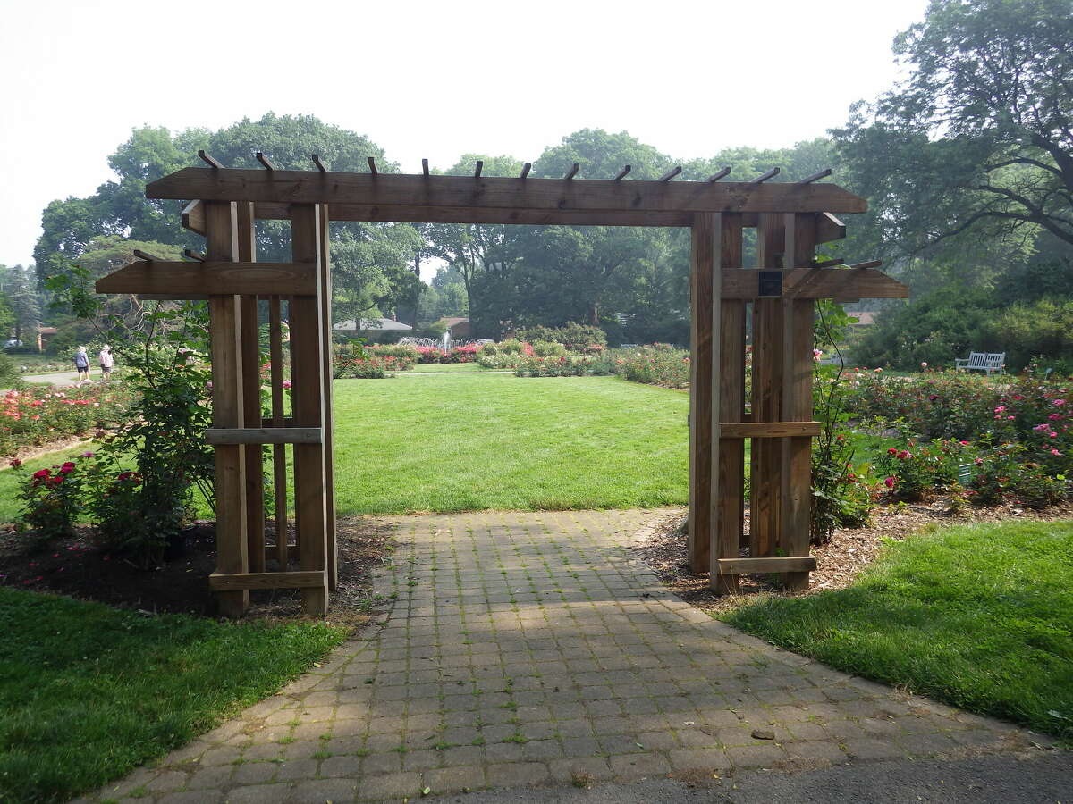 Tom Lounsbury enjoys pancake balls, flower gardens in Columbus, Ohio