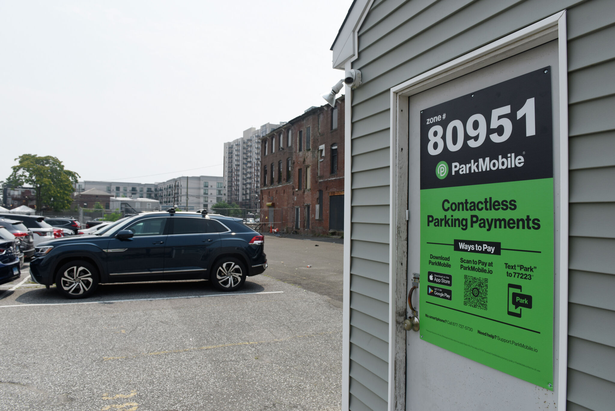 Why parking at Stamford train station lot is no longer free