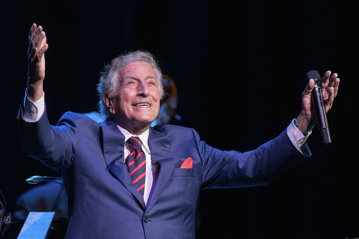 Tony Bennett Dies At The Age 96 2176