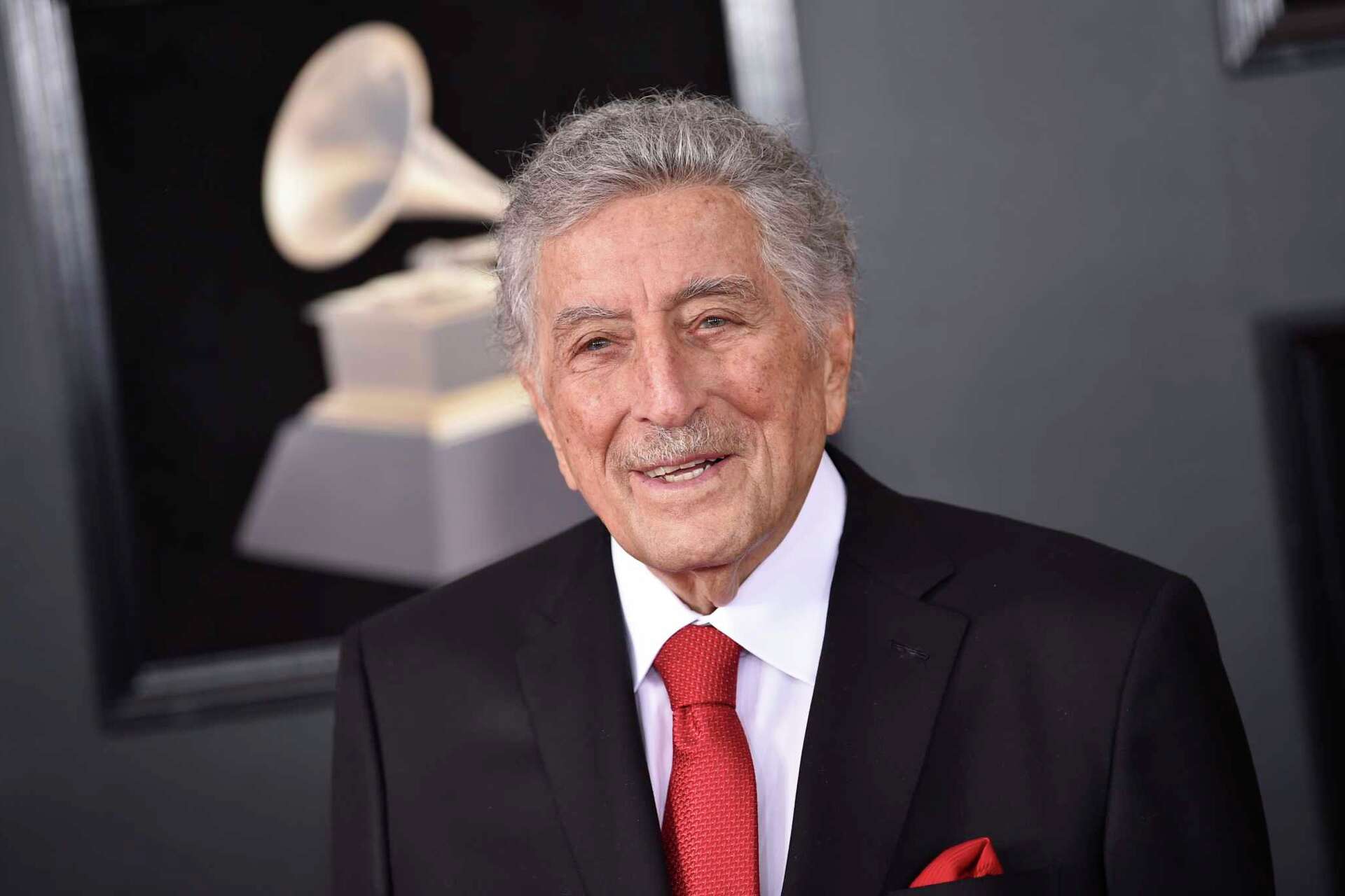 Tony Bennett, who sang 'I Left My Heart in San Francisco,' dies at 96