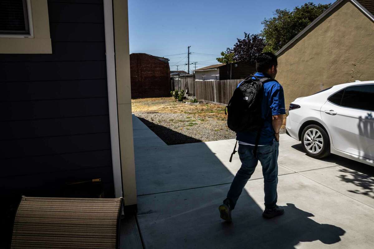 Low-income Bay Area workers dread proposed bridge toll hike