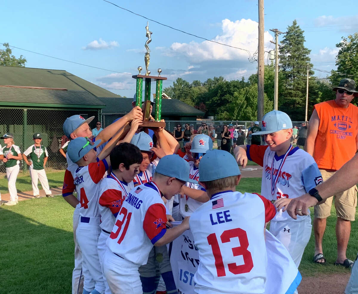 Northeast wins walkoff district title