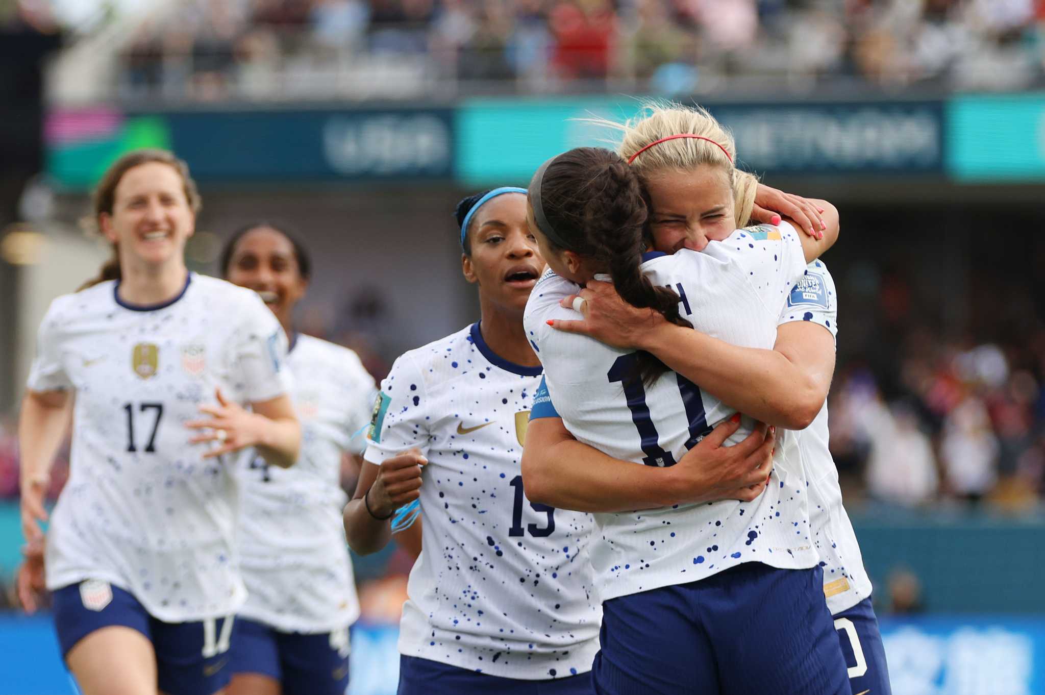 U.S. women's national soccer team starts World Cup with 3-0 win over Vietnam