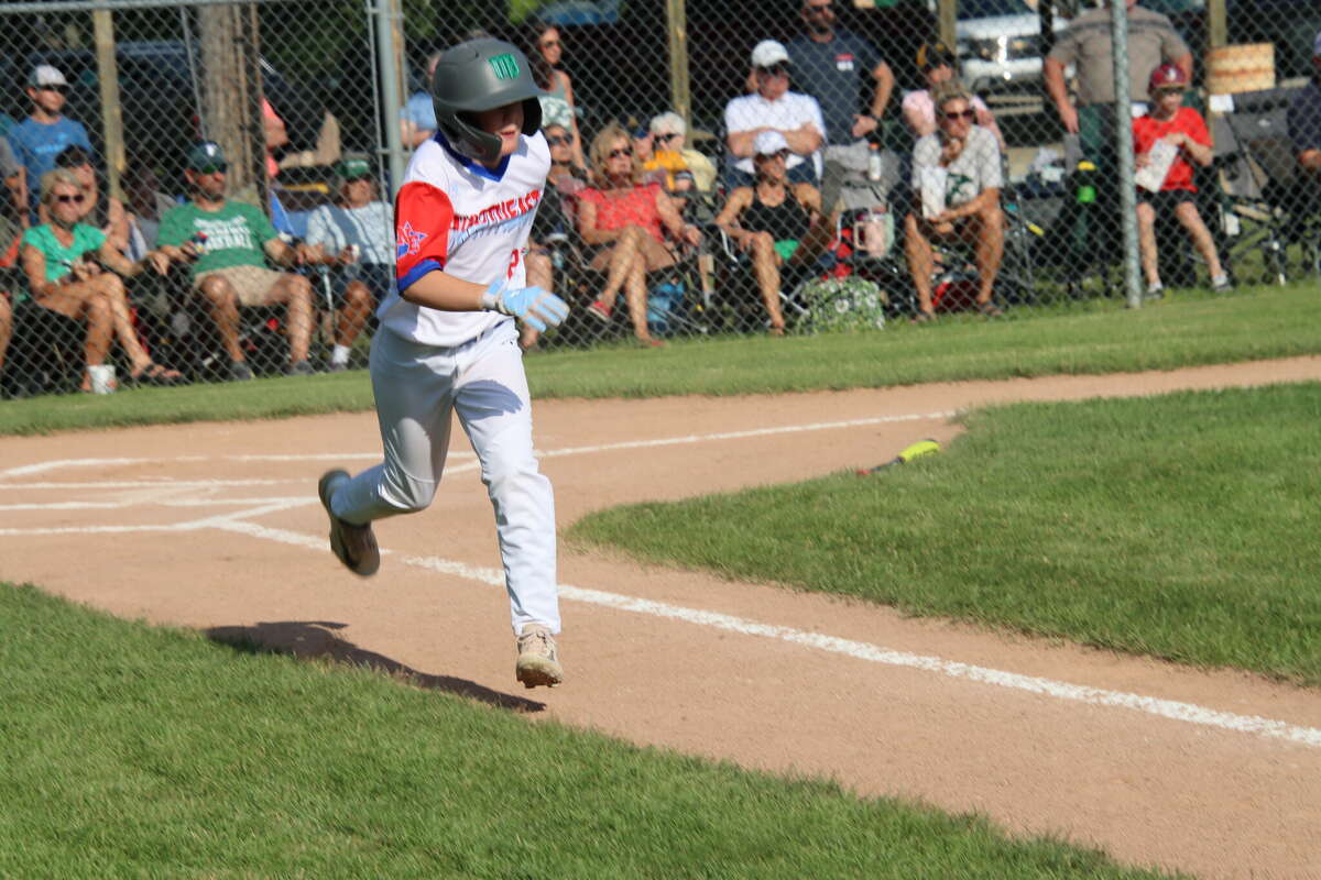 Northeast wins walkoff district title