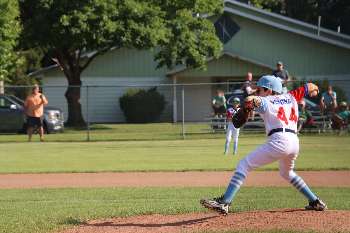Northeast wins walkoff district title
