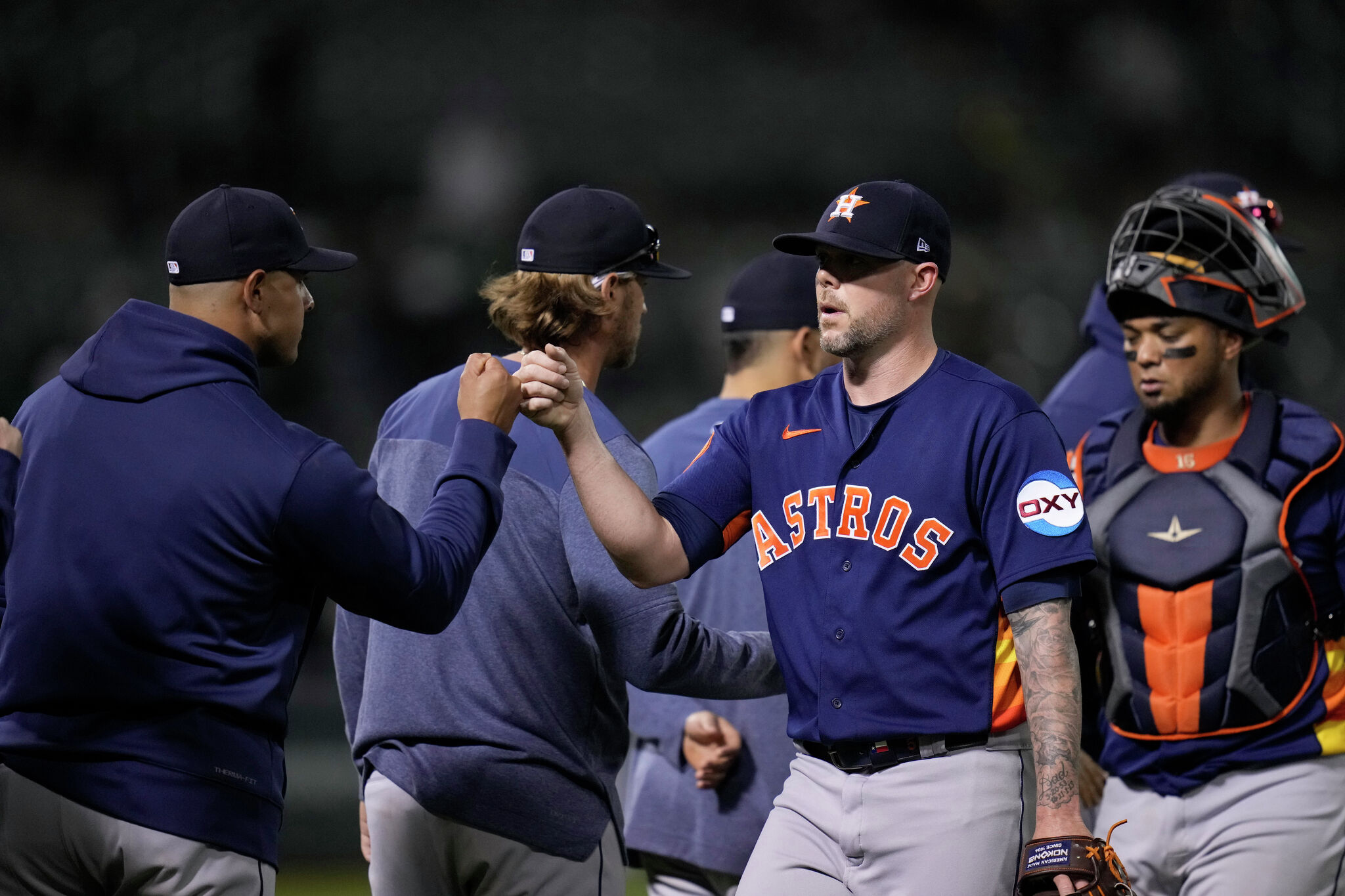 Astros reliever Ryan Pressly throws bullpen session