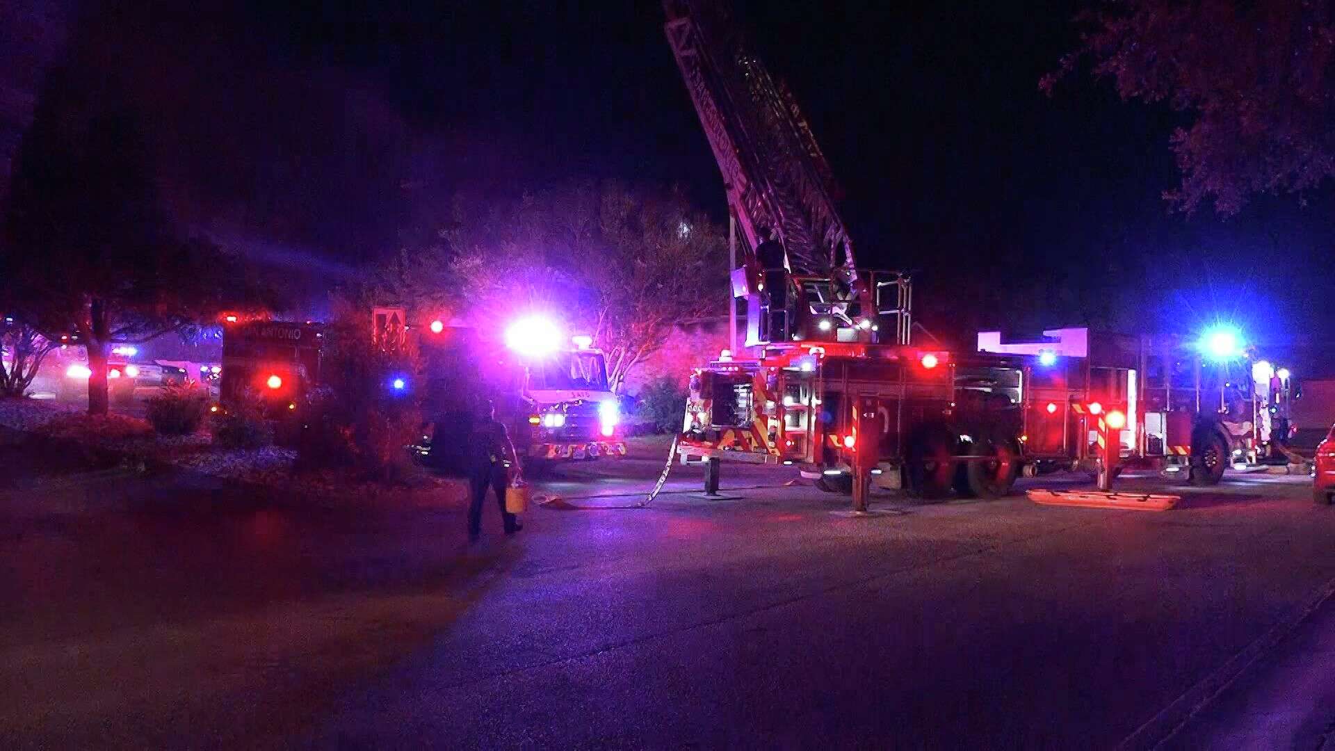 5 dead 1 hospitalized in Northside San Antonio house fire