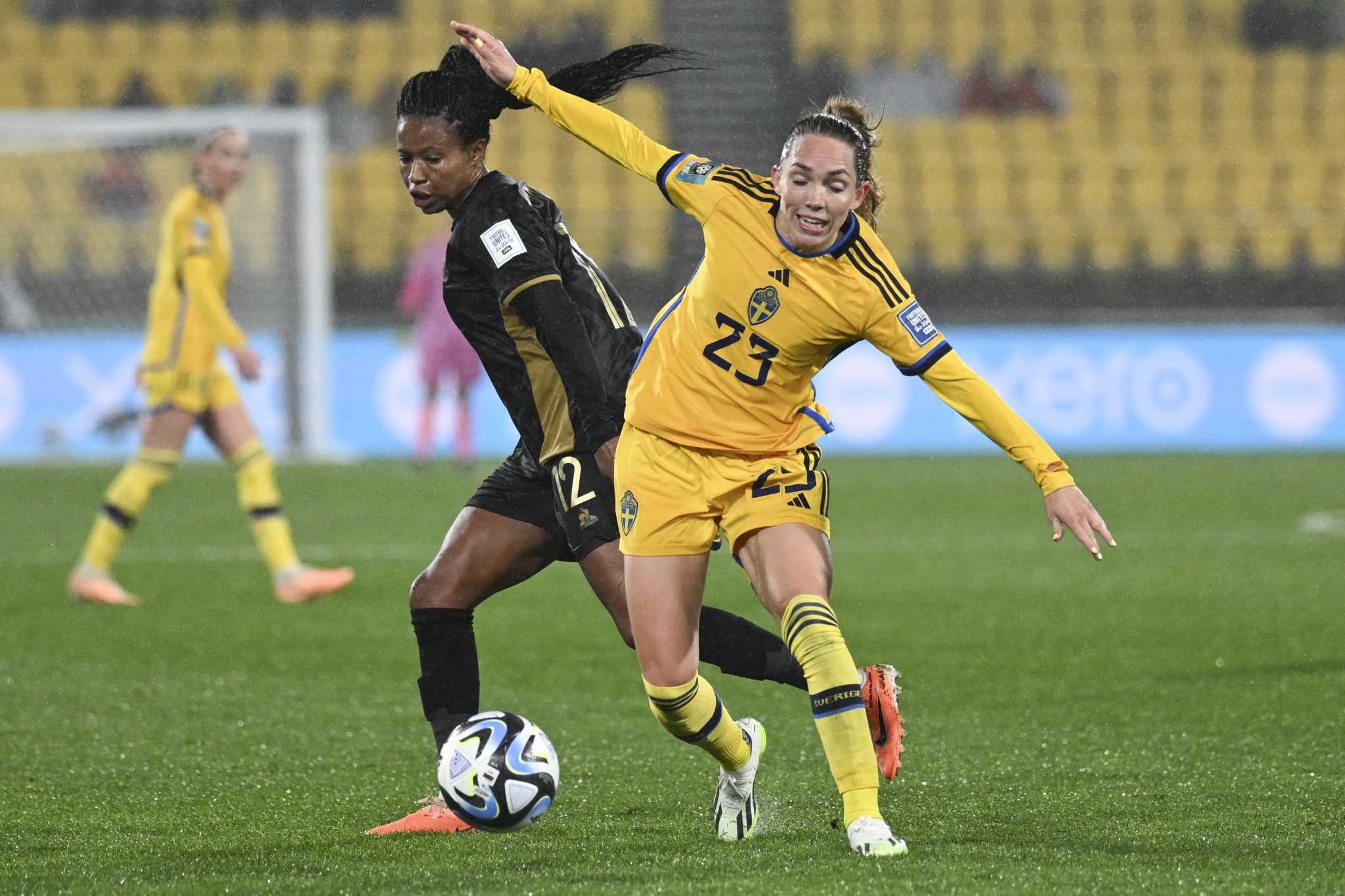 Late goal gives Sweden win over South Africa at women's World Cup