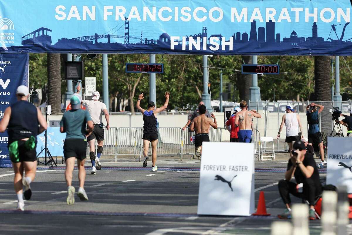 ‘Landmark’ SF Marathon attracts record number of runners